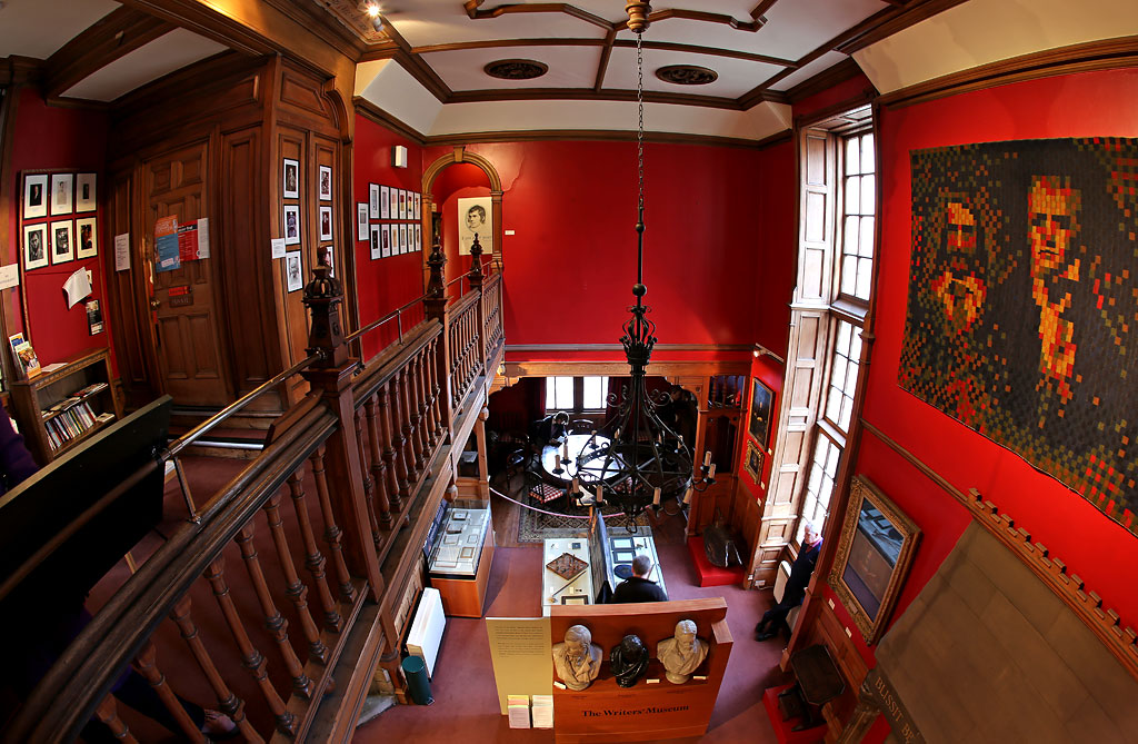 free museums in edinburgh, writer’s museum